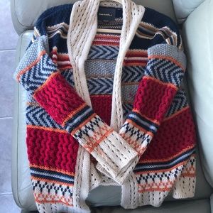 Cute and comfy Aztec sweater